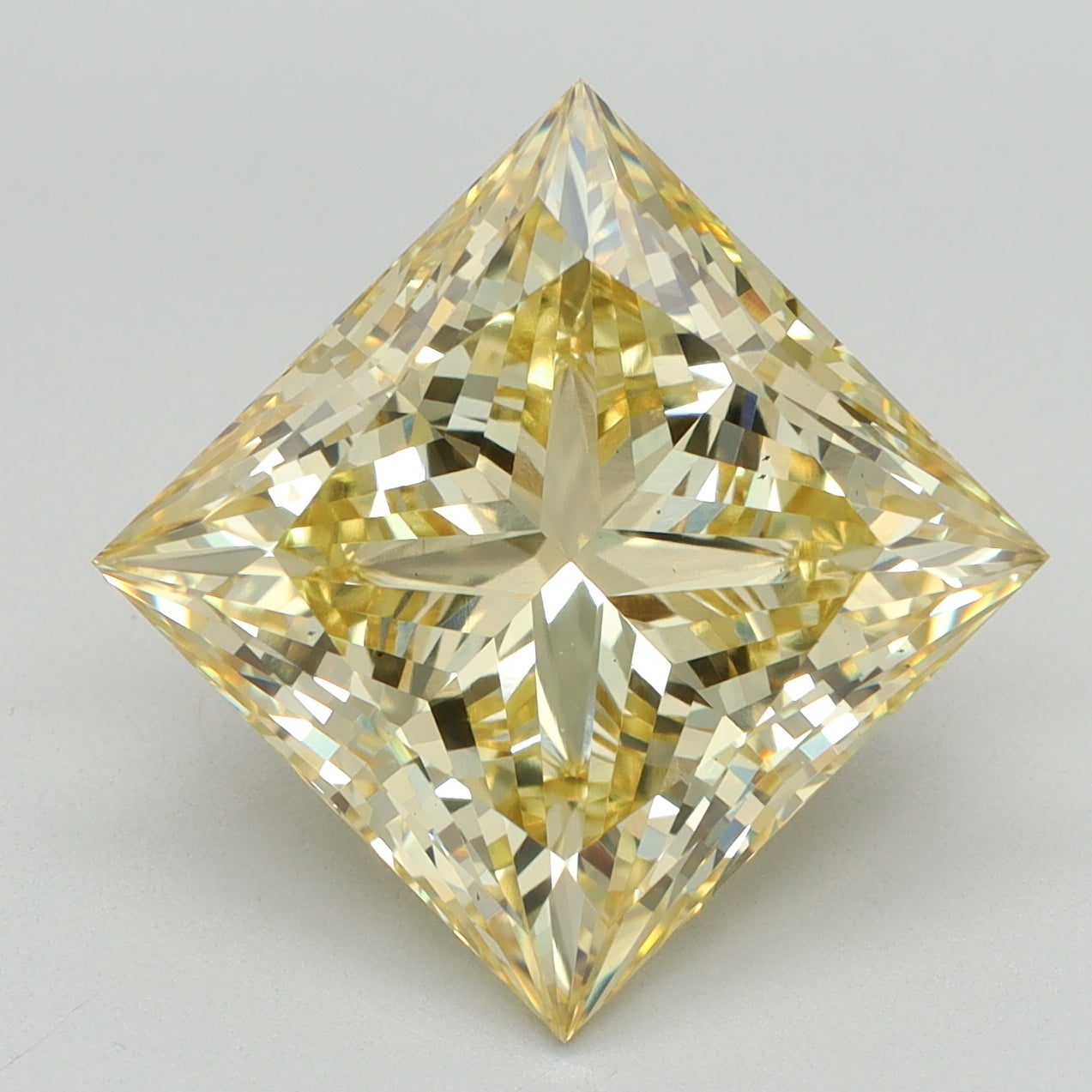 5.52 CT Princess Diamond YELLOW VS1