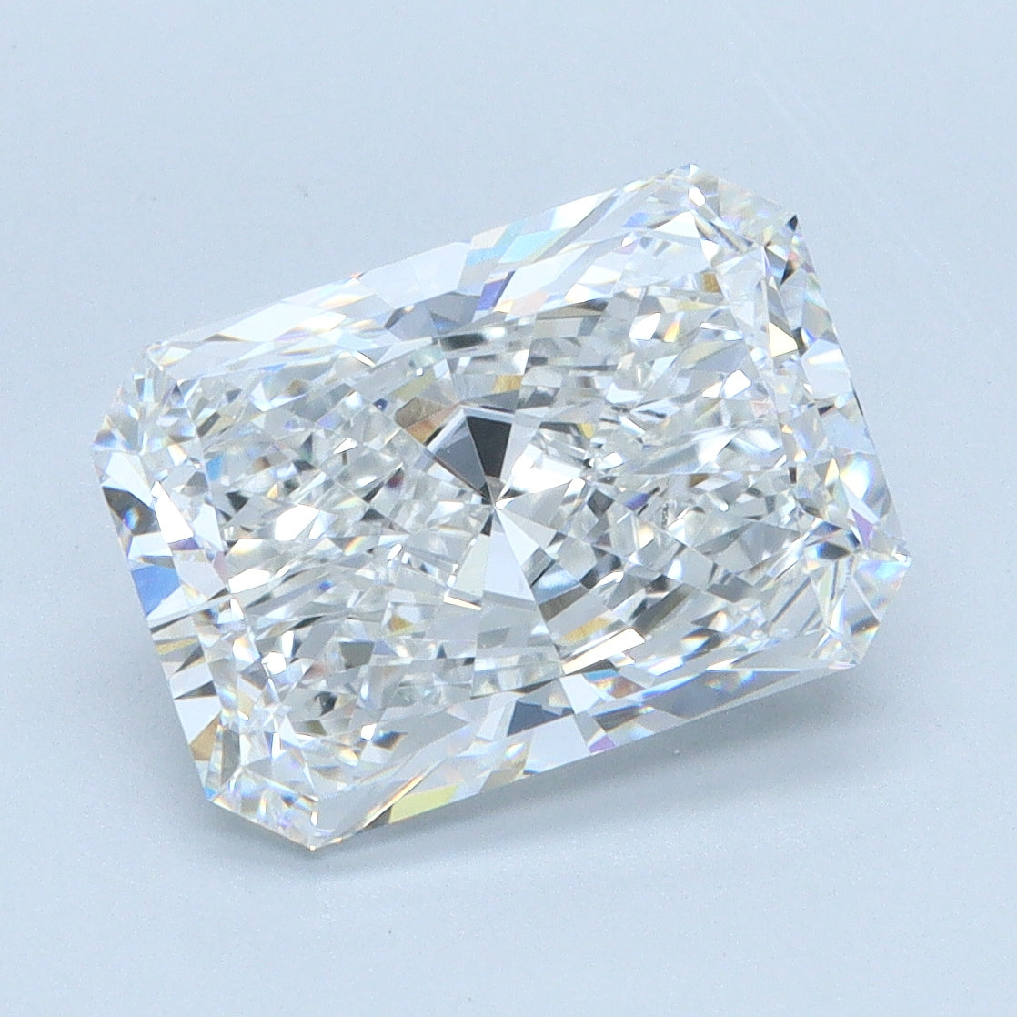 1.06 CT Radiant Diamond E VVS2