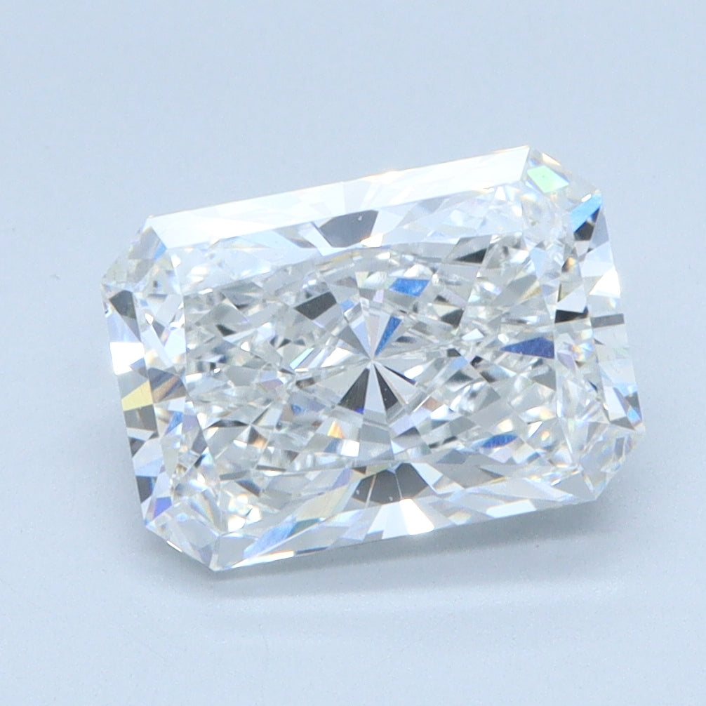 2.2 CT Radiant Diamond E VS1