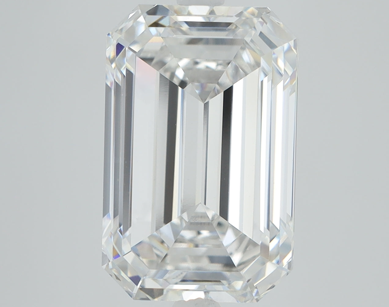 5.01 CT Emerald Diamond D VVS2