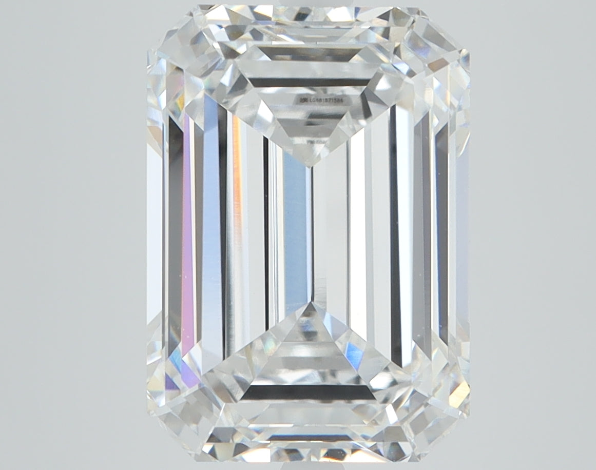 4.58 CT Emerald Diamond E VVS2