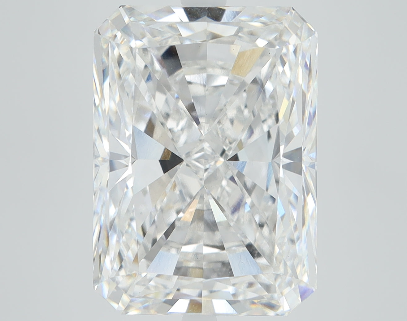 7.05 CT Radiant Diamond E VVS2