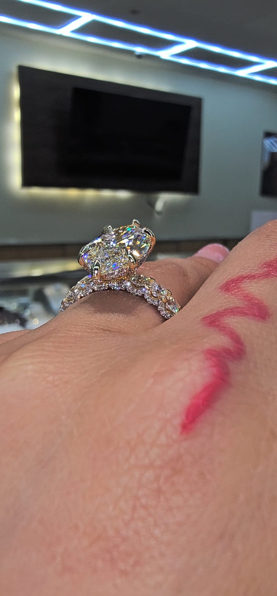 Tiktok Viral: 14k gold 7.36 carat Marquise Diamond VVS2 F color Ring