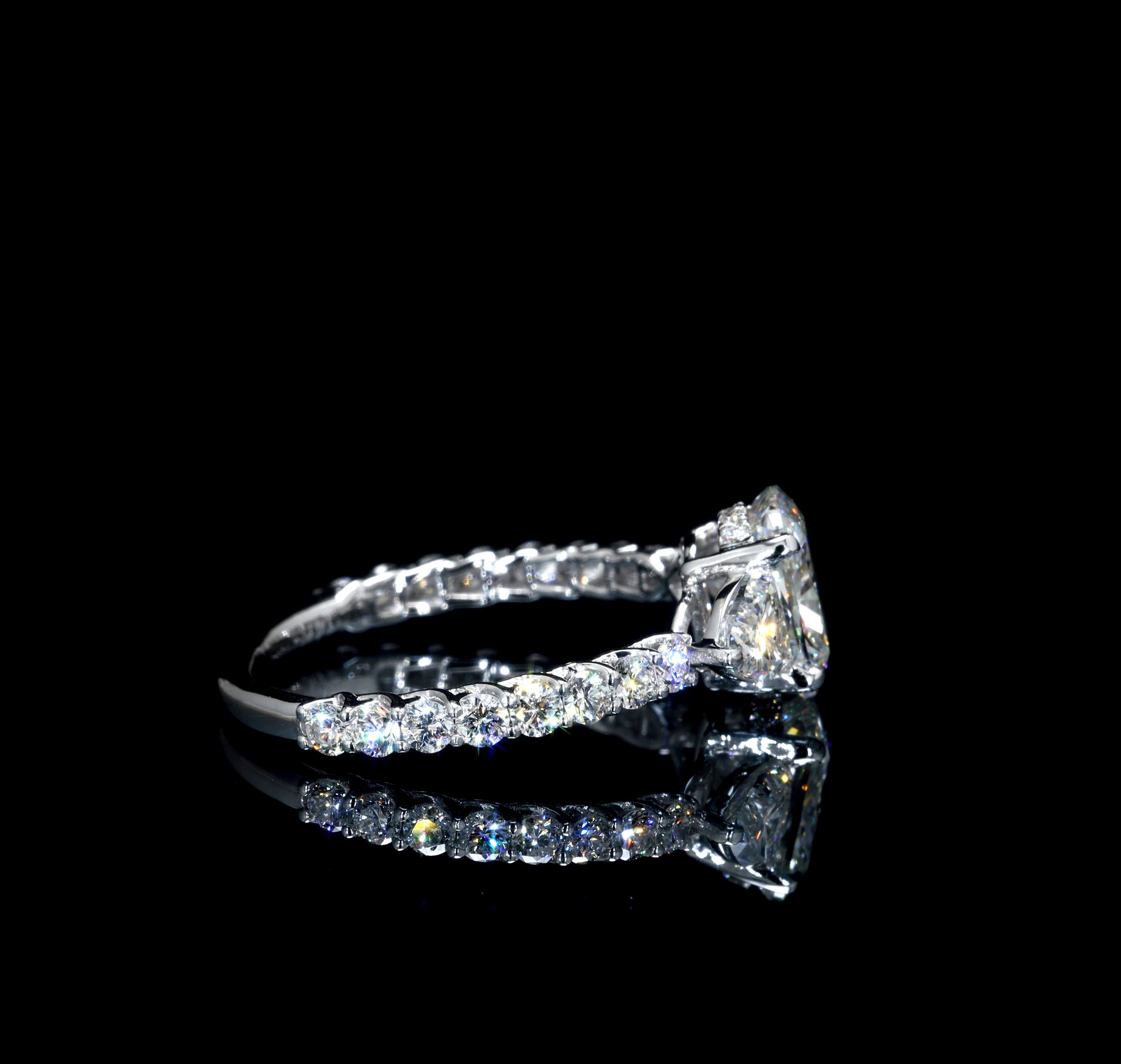 LR2250A - Image 4