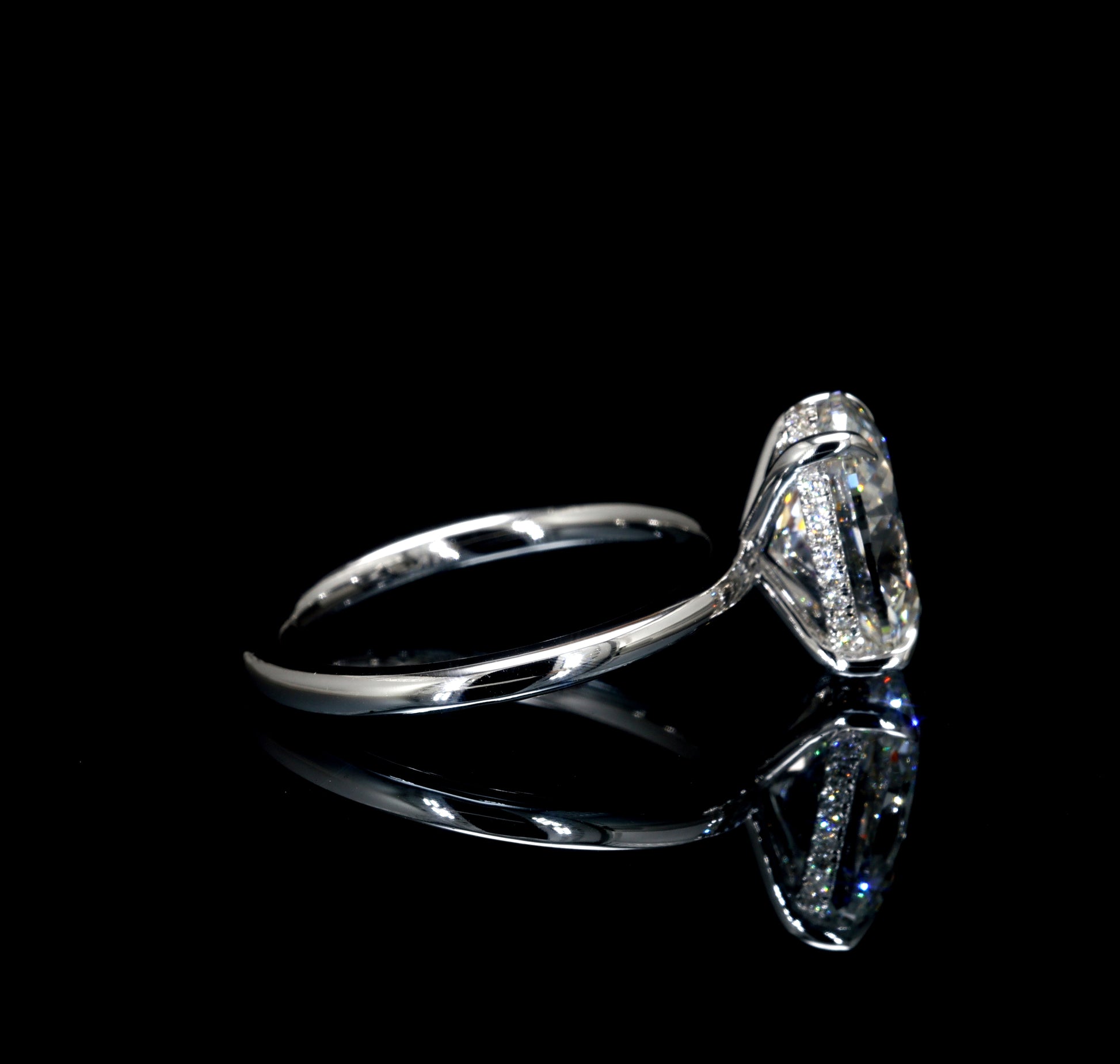 LR2460B - Image 4