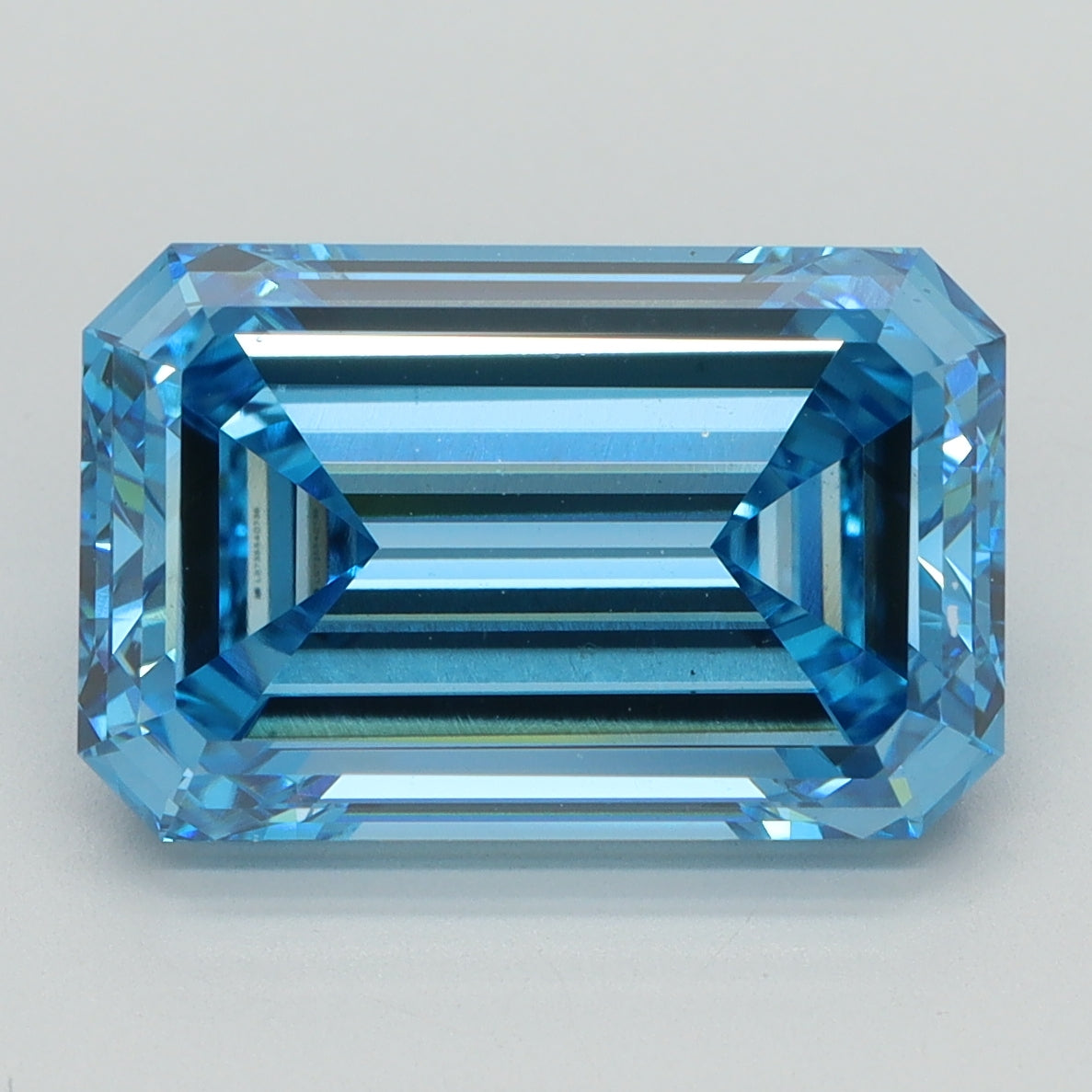 5.01 CT Emerald Diamond BLUE VS2