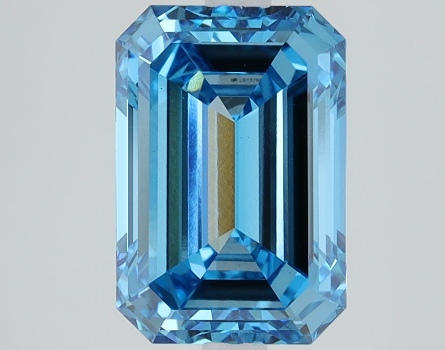 2.62 CT Emerald Diamond BLUE VS1