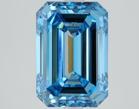 2.62 CT Emerald Diamond BLUE VS1