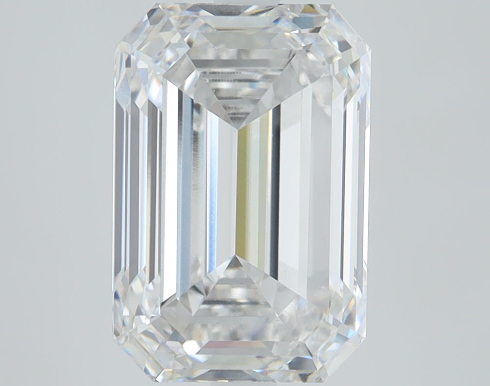3.06 CT Emerald Diamond F VVS2