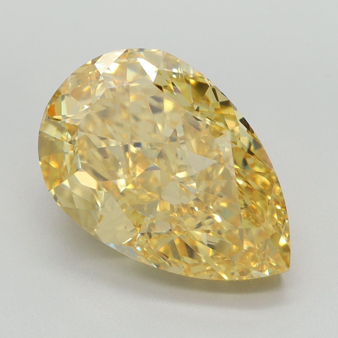8.07 CT Pear Diamond YELLOW VS1
