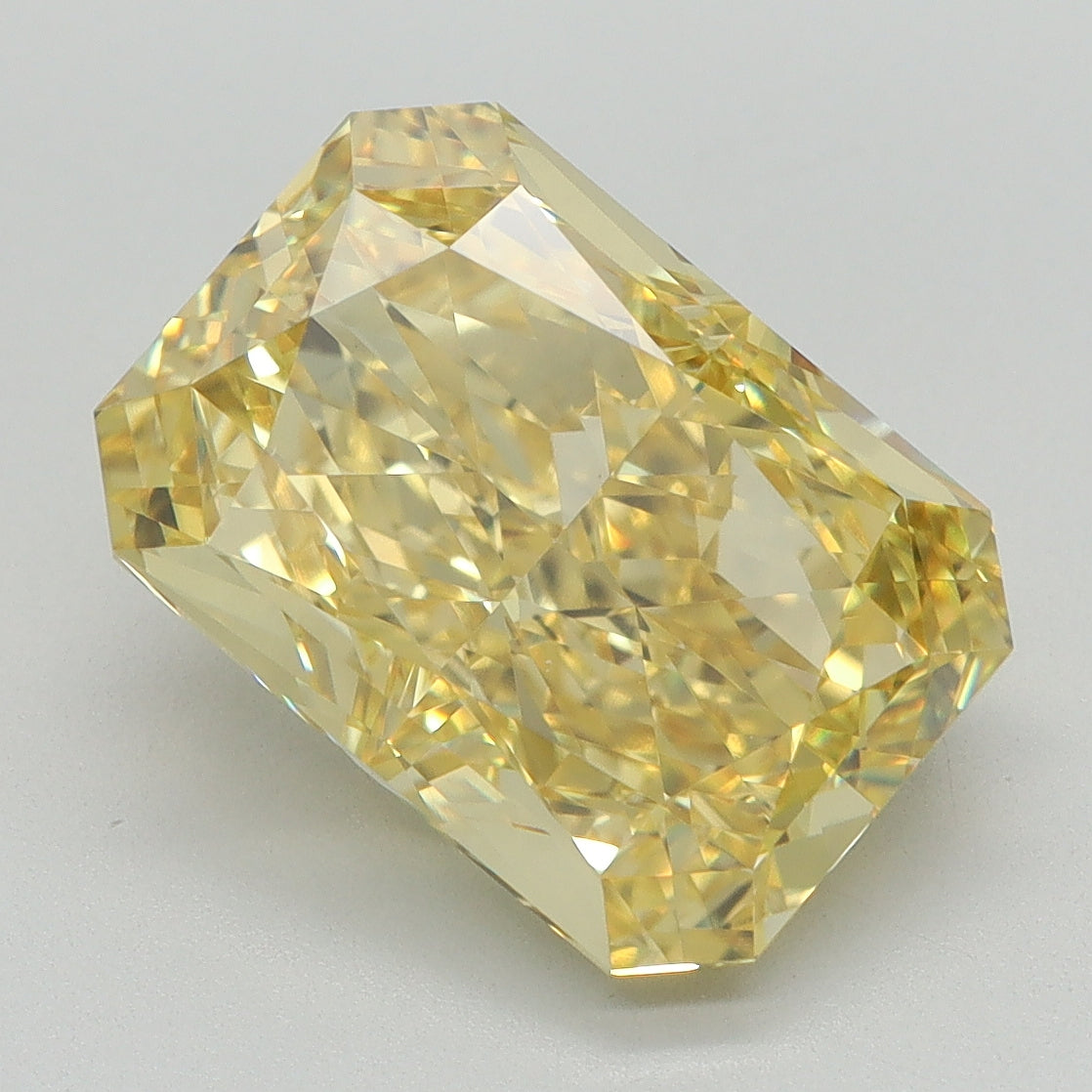 4.52 CT Radiant Diamond YELLOW VS1