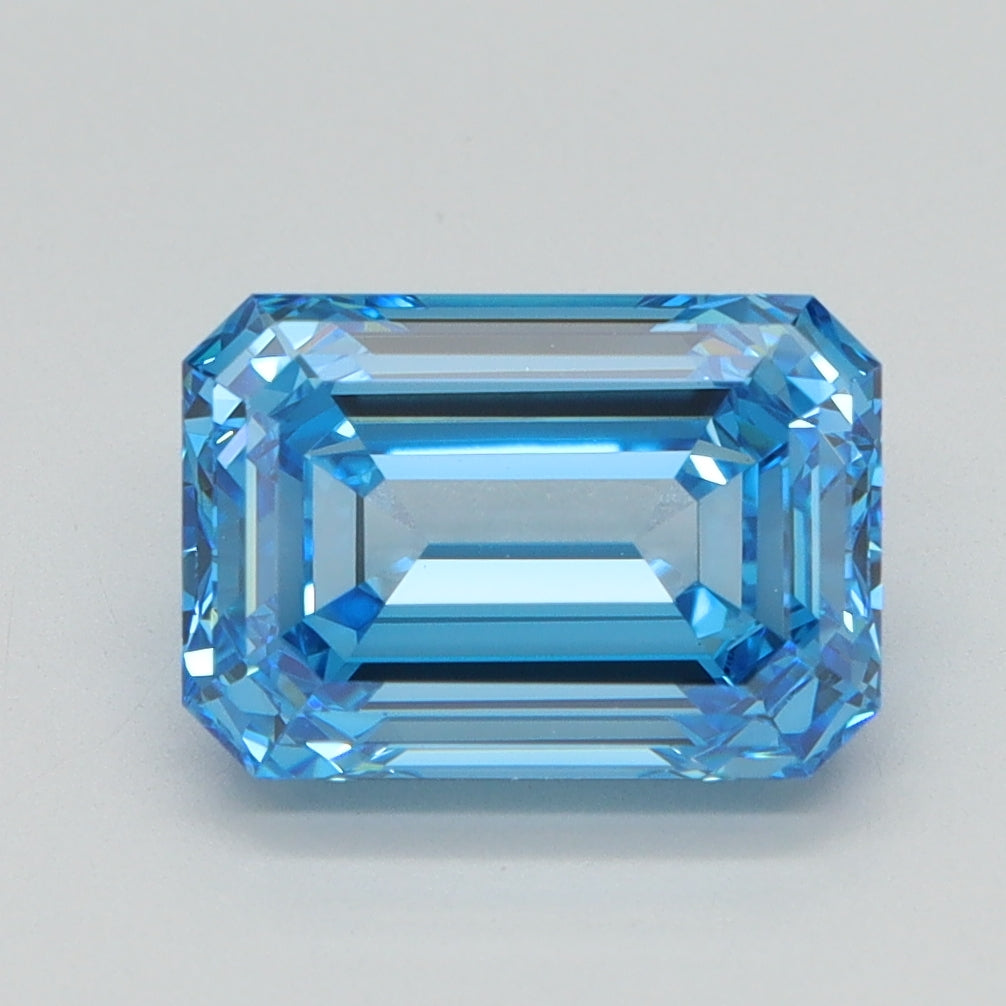 2.1 CT Emerald Diamond BLUE VS1